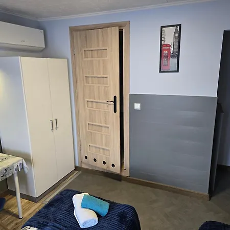 Eldom-noclegi Pracownicze Daleka 12 Ubytování v soukromí *