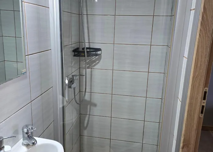 Eldom-noclegi Pracownicze Daleka 12 Ubytování v soukromí