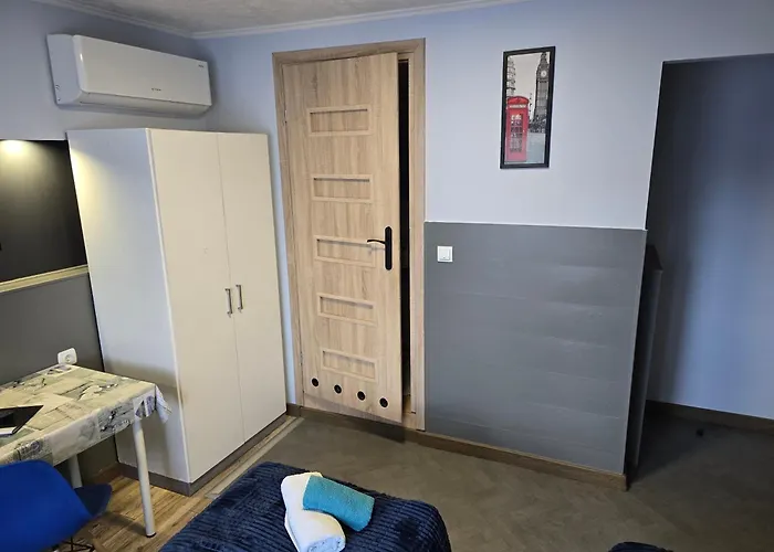 Eldom-noclegi Pracownicze Daleka 12 Ubytování v soukromí *