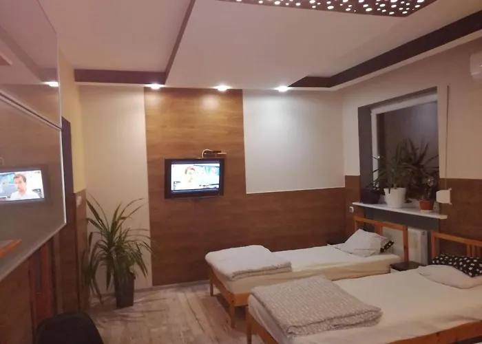 Eldom-noclegi Pracownicze Daleka 12 * Wągrowiec